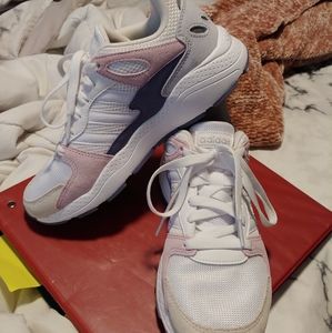 Adidas chaos sneaker